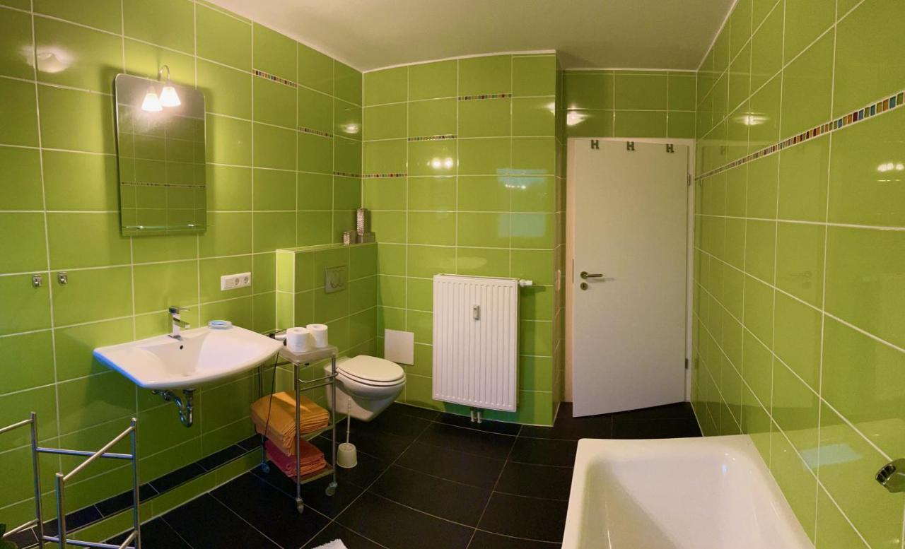 Ferienwohnung Balkonblick Am Hirschberg Санкт Вендел Екстериор снимка